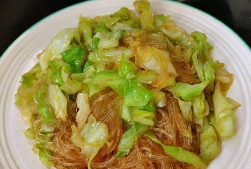 包菜鸡蛋炒粉丝的制作方法（轻松学会）