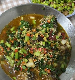 烧鲫鱼的做法（传统家常菜的制作方法）
