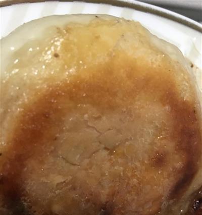 如何制作美味的猪肉水煎包（用新鲜材料和专业技巧打造高品质香气四溢的煎包）