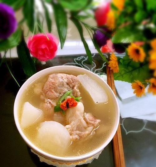 一碗色香味俱佳的营养餐，清爽开胃又滋补身体（一碗色香味俱佳的营养餐）