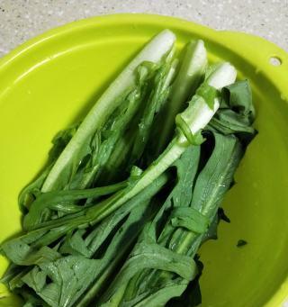 炒苦麦菜的做法是什么？如何炒出鲜嫩可口的苦麦菜？