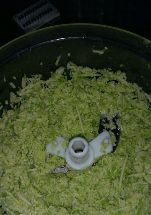 西葫芦包子怎么做？详细步骤和技巧是什么？
