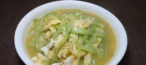 如何在家轻松制作美味的鲔鱼丝瓜？制作过程中常见问题有哪些？