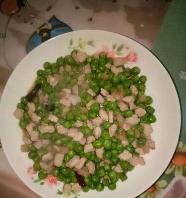 肉丁豌豆怎么做？详细步骤和技巧是什么？
