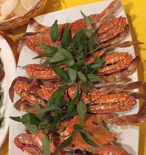 如何制作美味的蒸花蟹（以传统的做法和新鲜的食材）