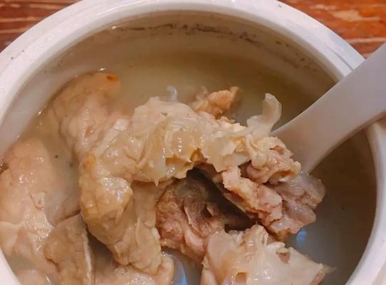 鲍鱼无花果瘦肉汤，健康瘦身的美味佳品（用这道汤）