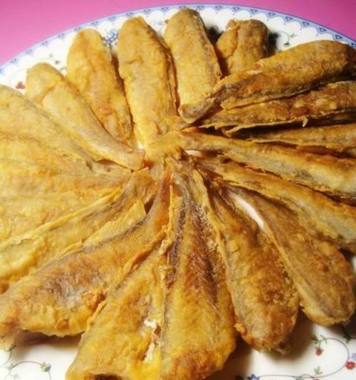 如何在家轻松制作美味的芝麻酱黄花鱼？