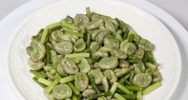 肉末雪菜野笋炒蚕豆怎么做？步骤和技巧是什么？