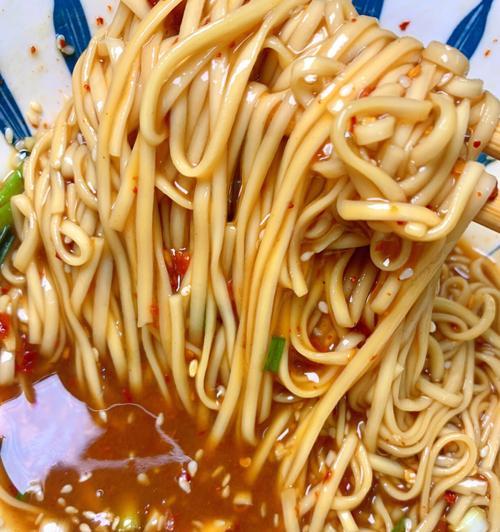 拌面酱的美食制作之道（美食）
