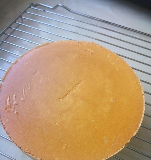 微波炉戚风蛋糕怎么做？步骤和技巧是什么？