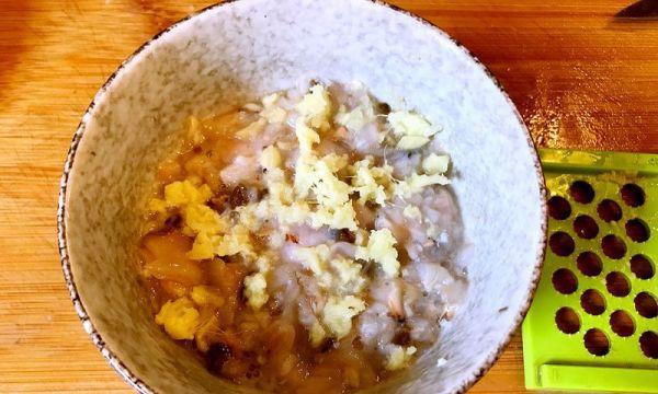 手把手教你做美味的文蛤饼（以新鲜文蛤为主材料）