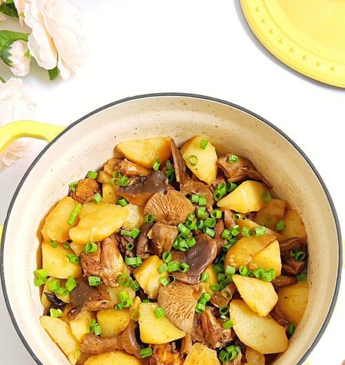 土豆闷鸡肉怎么做？步骤和技巧有哪些？
