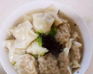 家常做法教你如何煮出美味可口的馄饨（手工包馄饨）