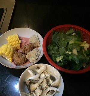时蔬肉片汤怎么做？有哪些步骤和技巧？