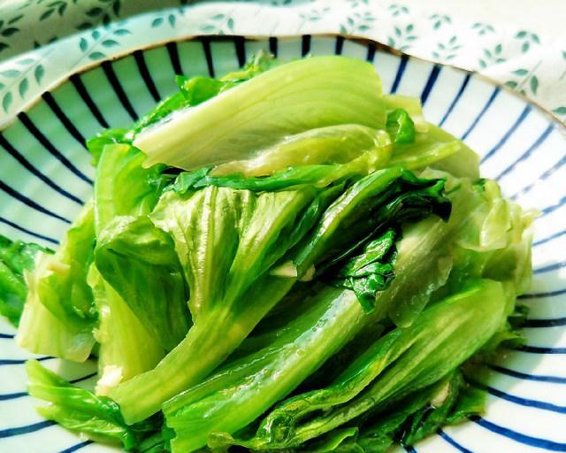 美味健康的蒜蓉生菜做法（如何用最简单的方法营养丰富地烹制生菜）