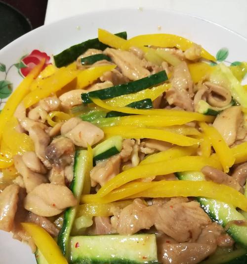 彩椒炒花生芽怎么做？步骤和技巧有哪些？