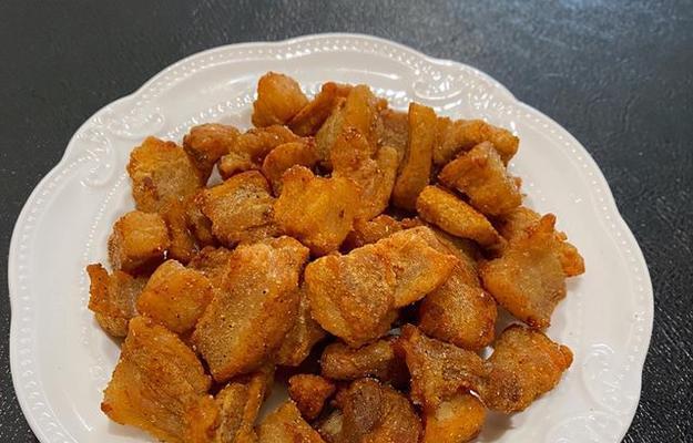 猪油渣炒小棠菜，香气四溢的美味佳肴（以猪油渣提升小棠菜的口感和香味）