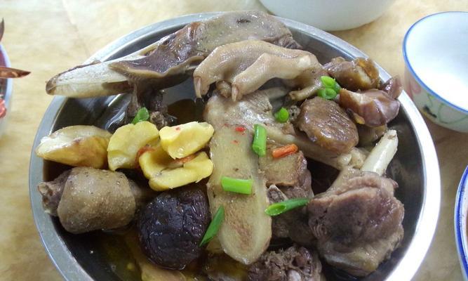 以滋补鸡肾汤为药膳的制作及功效详解