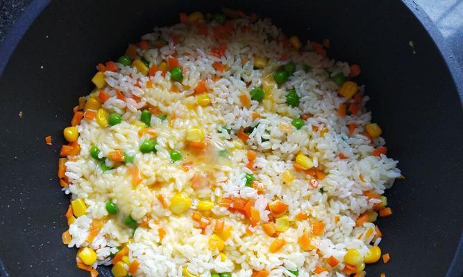薄荷味玉米蛋炒饭怎么做？步骤和技巧是什么？