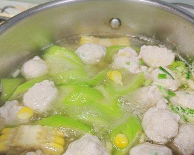清汤鱼丸的做法是什么？如何在家轻松制作美味的清汤鱼丸？