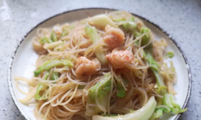 虾仁炒米粉——一道简单又美味的家常菜