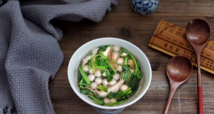 猪肉虾皮汤圆，味蕾的绝佳选择（一碗温暖心灵的汤圆）