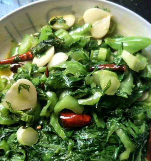 肉饼炒青菜怎么做？步骤和技巧是什么？