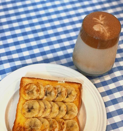 香蕉土司的制作方法（让你轻松做出口感绝佳的美味土司）