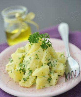 怎样做出口感细腻的土豆沙拉（怎样做出口感细腻的土豆沙拉）