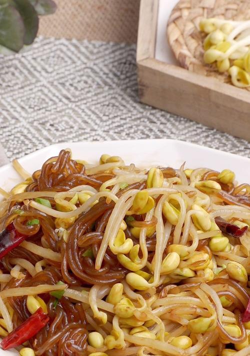 家常美食（香气扑鼻的美味佳肴）