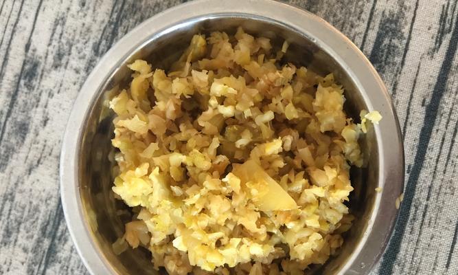 榨菜火腿韭菜鸡蛋怎么做？步骤和技巧有哪些？