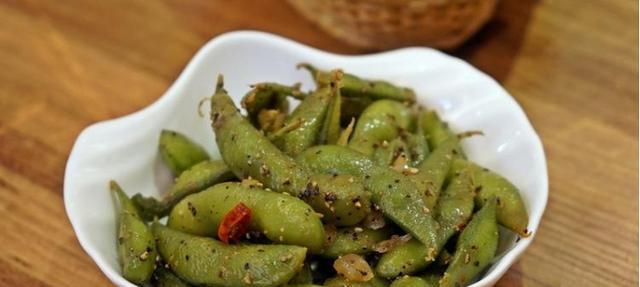 水煮毛豆怎么做才好吃？夏日凉菜水煮毛豆的正确做法是什么？
