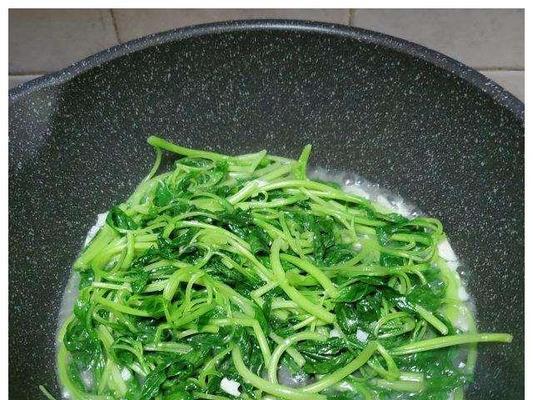 蒜蓉灰灰菜怎么做？步骤和技巧有哪些？