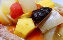 做出营养丰富的天麻排骨汤（传承百年食疗之道）