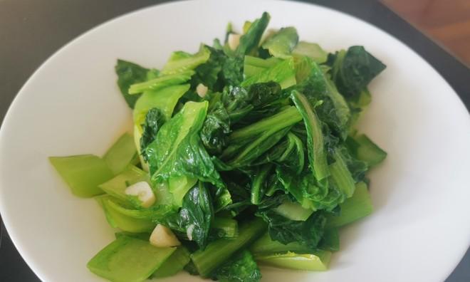 猪油炒小白菜的做法是什么？如何炒出鲜嫩可口的小白菜？