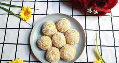 椰蓉南瓜牛奶冻——秋日美味佳选（掌握制作技巧）