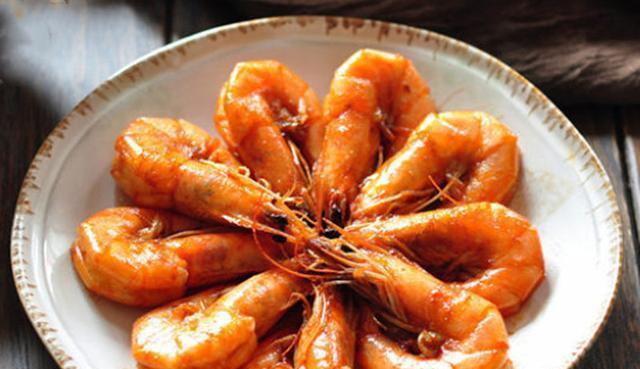 虾油焖大虾的做法是什么?如何做出鲜美可口的虾油焖大虾? 虾油焖大虾的做法是什么?如何做出鲜美可口的虾油焖大虾?