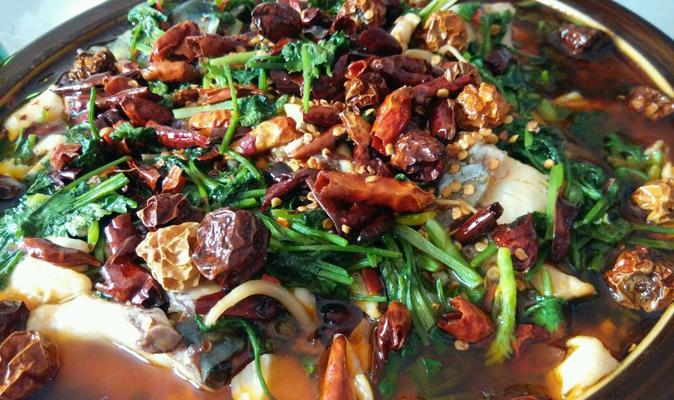 咸菜目鱼的烹饪方法(一道美味健康的家常菜) 咸菜目鱼的烹饪方法(一道美味健康的家常菜)