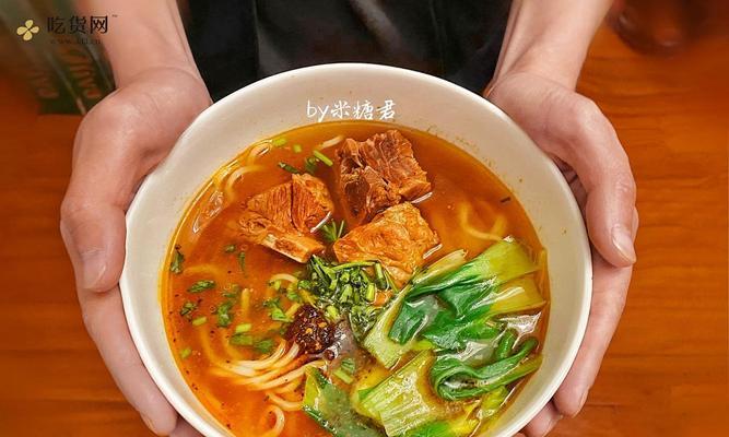 三色蔬菜排骨面宝宝面怎么做？有哪些步骤和技巧？