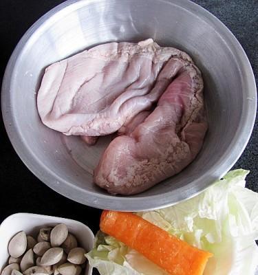 白果炖肚条的做法是什么？如何在家轻松制作？