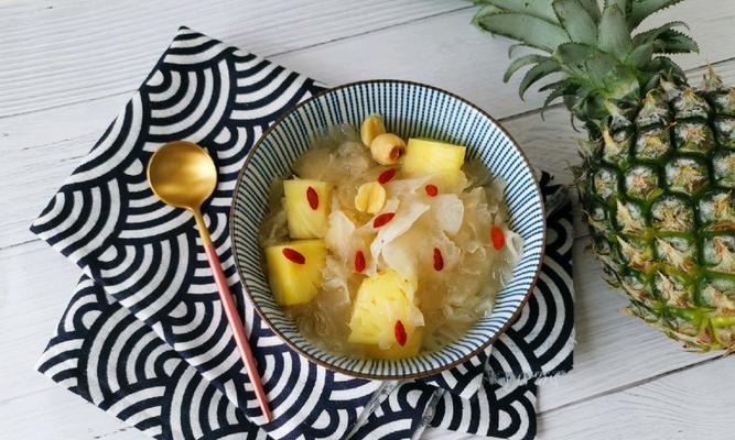 水晶绵绵银耳汤怎么做？有哪些步骤和技巧？