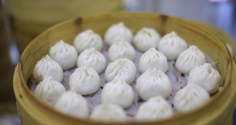 教你轻松制作最简单的小笼包(学会简单小笼包制作) 教你轻松制作最简单的小笼包(学会简单小笼包制作)