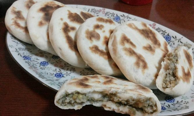 芝麻豆腐饼的做法是什么？如何在家轻松制作？