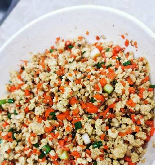 教你如何制作美味的香菇豆腐馅包子（家庭厨艺大全）