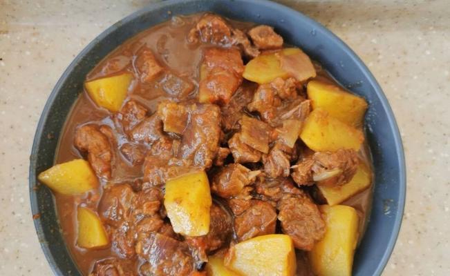 西红柿土豆炖牛腩的做法是什么？步骤详解如何做？