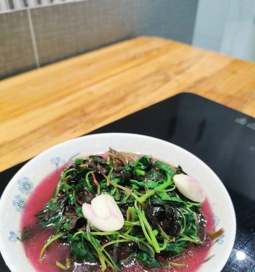 苋菜炒皮蛋怎么做？步骤和技巧有哪些？