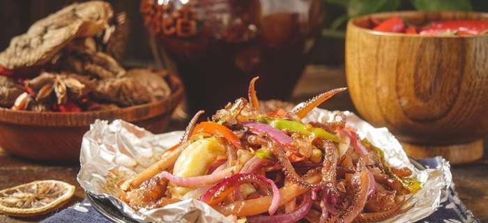 鱿鱼炒洋葱的做法(一道简单美味的海鲜料理) 鱿鱼炒洋葱的做法(一道简单美味的海鲜料理)