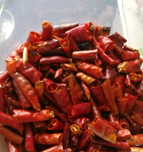 用人参花椒制作美味酱料（打造特色口感）