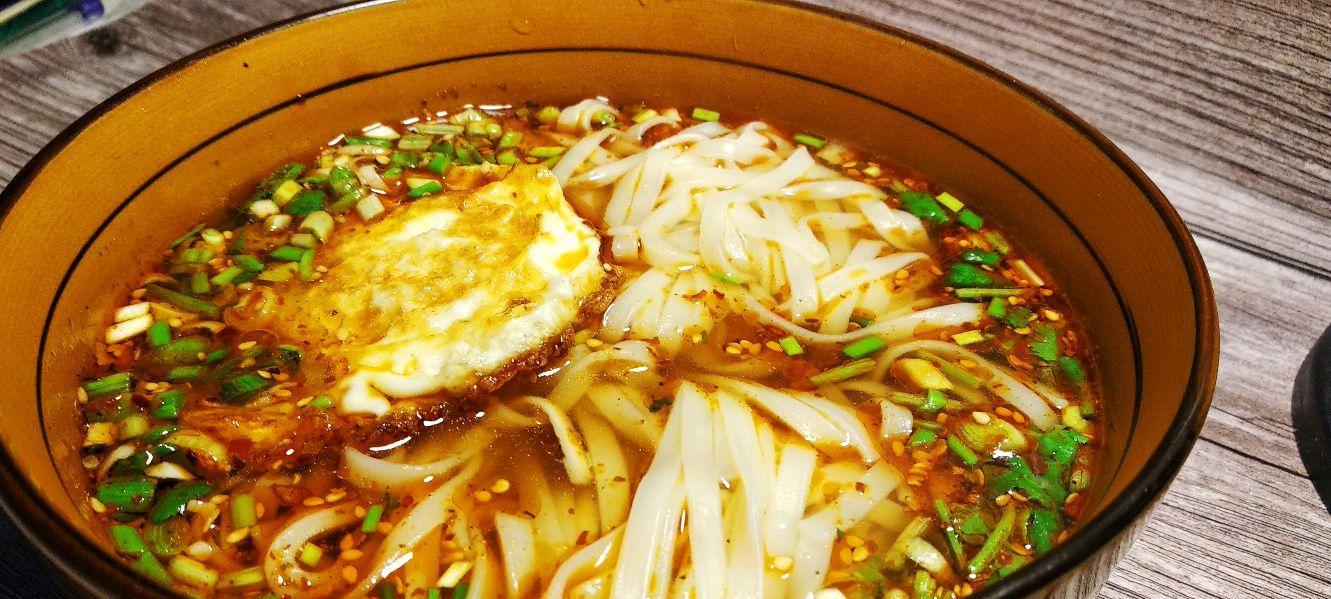 用奶香浓郁的芝士和烟熏味十足的烟肉,打造口感丰富的美食(用奶香浓郁的芝士和烟熏味十足的烟肉) 用奶香浓郁的芝士和烟熏味十足的烟肉,打造口感丰富的美食(用奶香浓郁的芝士和烟熏味十足的烟肉)