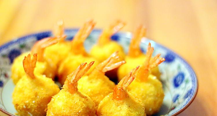 鲜果溜虾球的做法是什么？如何在家轻松制作？